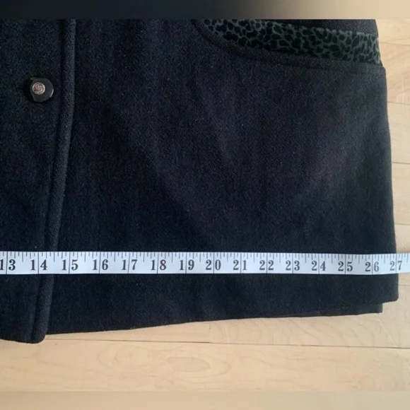 VINTAGE - Black Wool Coat with Shearling Collar | Minimalist Oversized Jacket - Picture 9 of 13